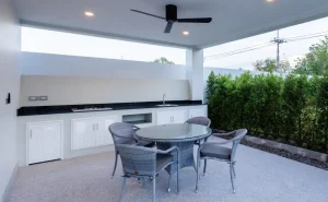 Outdoor Kitchen